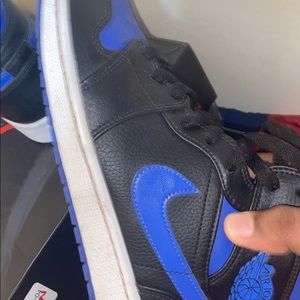 Jordan 1s going for 200 got them for 290